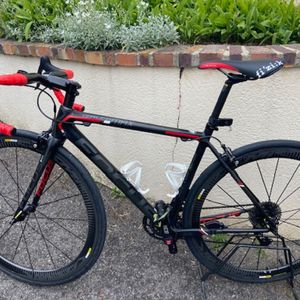 Vélo course FOCUS izalco tout carbone electrique - 1