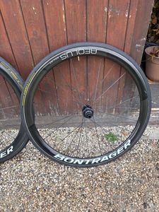 Roue arrière Bontrager rsl 37 comme neuve  - 1