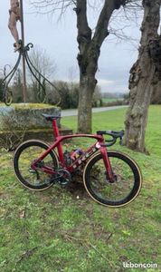 TREK MADONE SLR9 DISC - 1