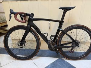 Vélo de Route PINARELLO DOGMA F BOB Black On Black... - 1