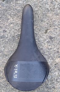 À vendre – selle FIZIK Aliante "R3 large" - 1