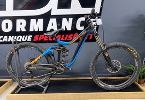 Giant Glory 2 - DH Taille S - 1