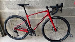 Giant Revolt 1 – 2022 – Taille M - 1