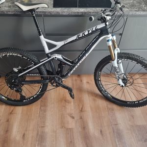 Cannondale Jeckyll carbone - 1