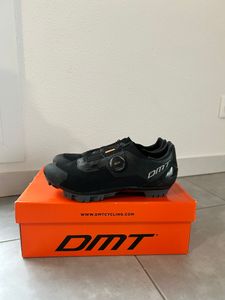 Chaussures DMT KM4 taille 43 - 1