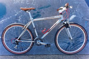 VTT Specialized Rockhopper alu – Néo-rétro Full ré... - 1