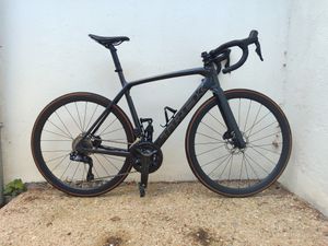 Trek Emonda SL6 Pro Disc - 1