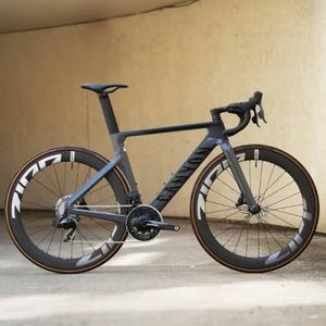 Canyon Aeroad CF SLX 8 Disc  - 1