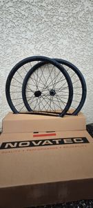 Roues novatec R3 Carbon Disc Clincher  - 1