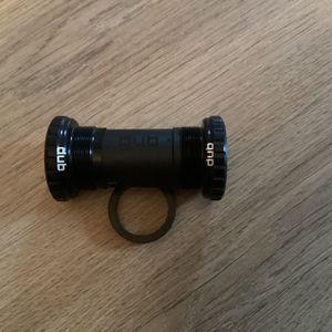 Boîtier pédalier SRAM dub bsa - 1