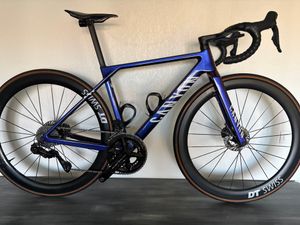 Canyon ultimate cfr Di2 Aero - 1