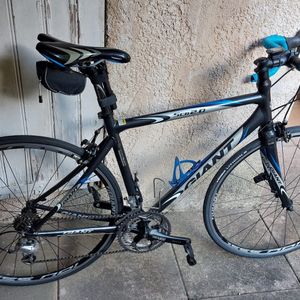 VÉLO GIANT - 1