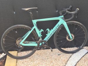 Bianchi Oltre Race – taille 53 – Shimano 105 – 250... - 1