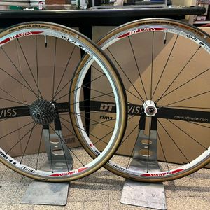 Paire de roues DT Swiss RR21 Dicut - 1