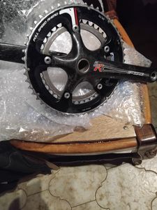 Pedalier FSA carbone - 1