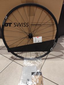 Roue avant DT Swiss XR 1700 29 pouces neuve  - 1