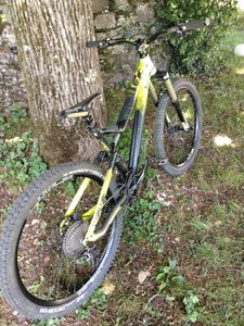 Vends VTT enduro commencal meta de 2016 - 1