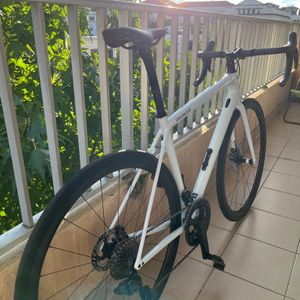 Specialized aethos pro 2024 - peu utilisé - 1