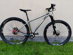 VTT TITANE modèle ULTIMO taille S boîte de vitesse... - 1