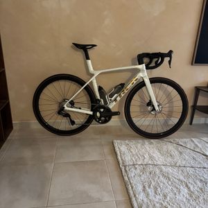 MADONE SLR7 GEN8 - 1