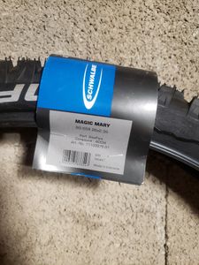 pneu Schwalbe Magic Mary 26" x 2.35 - 1