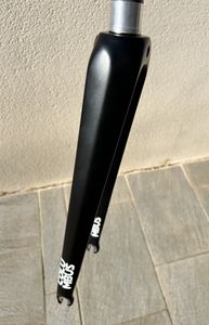 Fourche Columbus Pista Leggera 700c Carbone Noir Online