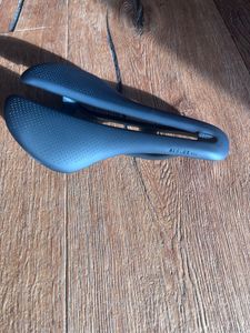 Selle Trek RSL 145 - 1