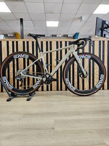 ENVE MOG avec roue ENVE SES 4.5 - 1