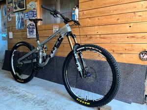 Trek slash factory racing  - 1