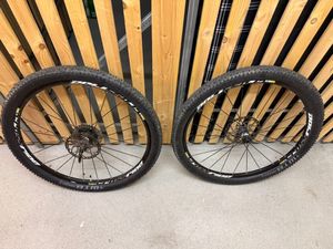 Paire De Jantes MAVIC CXP 30 Neuves Pour Roue 700C - 28 Trous, Type Clincher, Valve Presta