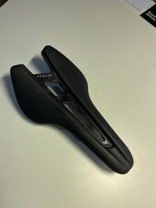 Selle Velomann Mitora 139 Rail Carbone - 1