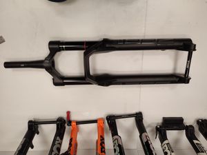 Rock shox zeb select 170mm..neuve - 1