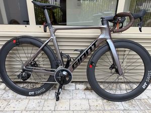 Vends Vélo Giant propel advance 1 complet + une pa... - 1