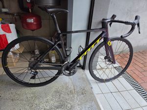 A vendre vélo scott addict rc pro 2022 cadre cassé... - 1