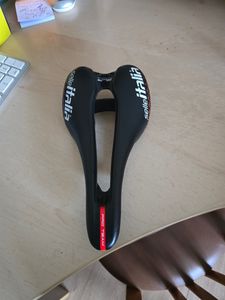 A vendre selle italia slr pro team  - 1