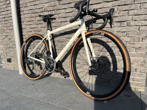 SWORKS AETHOS édition limitée couleur blanc marbré... - 1