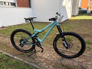 VTT Commencal Meta AM V4 - 1