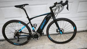 Vélo électrique GIANT Route-Gravel avec DI-2 - 1