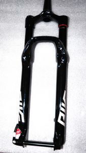 RockShox Pike Ultimate RC2 29 Boost DebonAir 130mm - 1