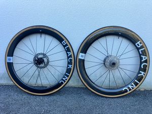 Paire de roues carbone Black Inc 48-58 mm - 1