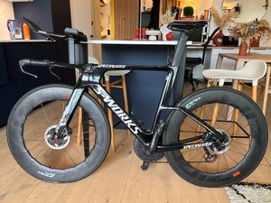 Specialized Shiv TT disc - 1