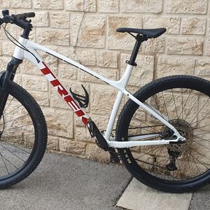 Vtt trek x-caliber 8 cristal white XL - 1