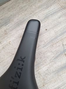 Selle De Vélo Fi'Zi:K Aliante - Rail, Couleur Noir/blanc, Occasion, état Correct
