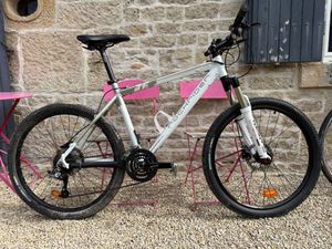 ROCKRIDER vtt 8.2 - 1