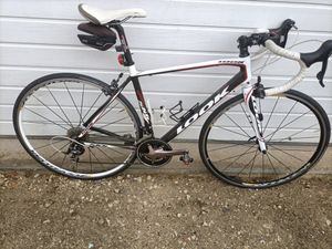 VELO ROUTE CARBONNE LOOK 566 - 1