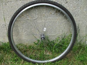 Roue Avant VTC 700 - 1