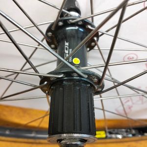 Roue AR moyeux 105 jante Mavic Reflex - 1