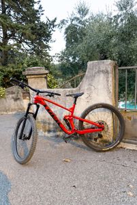 VTT Trek Slash 7 – Taille L – Roues 29 pouces – Mo... - 1