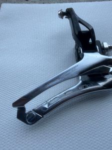 Dérailleur avant Shimano 105 - 1