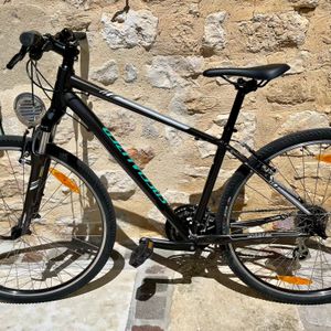 Vélo tous chemins Specialized taille M - 1
